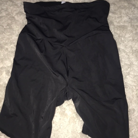 spanks - Picture 2 of 2